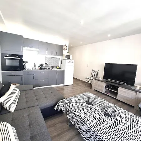 Sur Beaches And Shops Apartamento